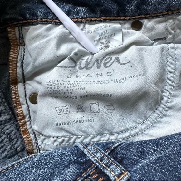 Silver Jeans Co. LAEL Jeans size 29 - Picture 2 of 6